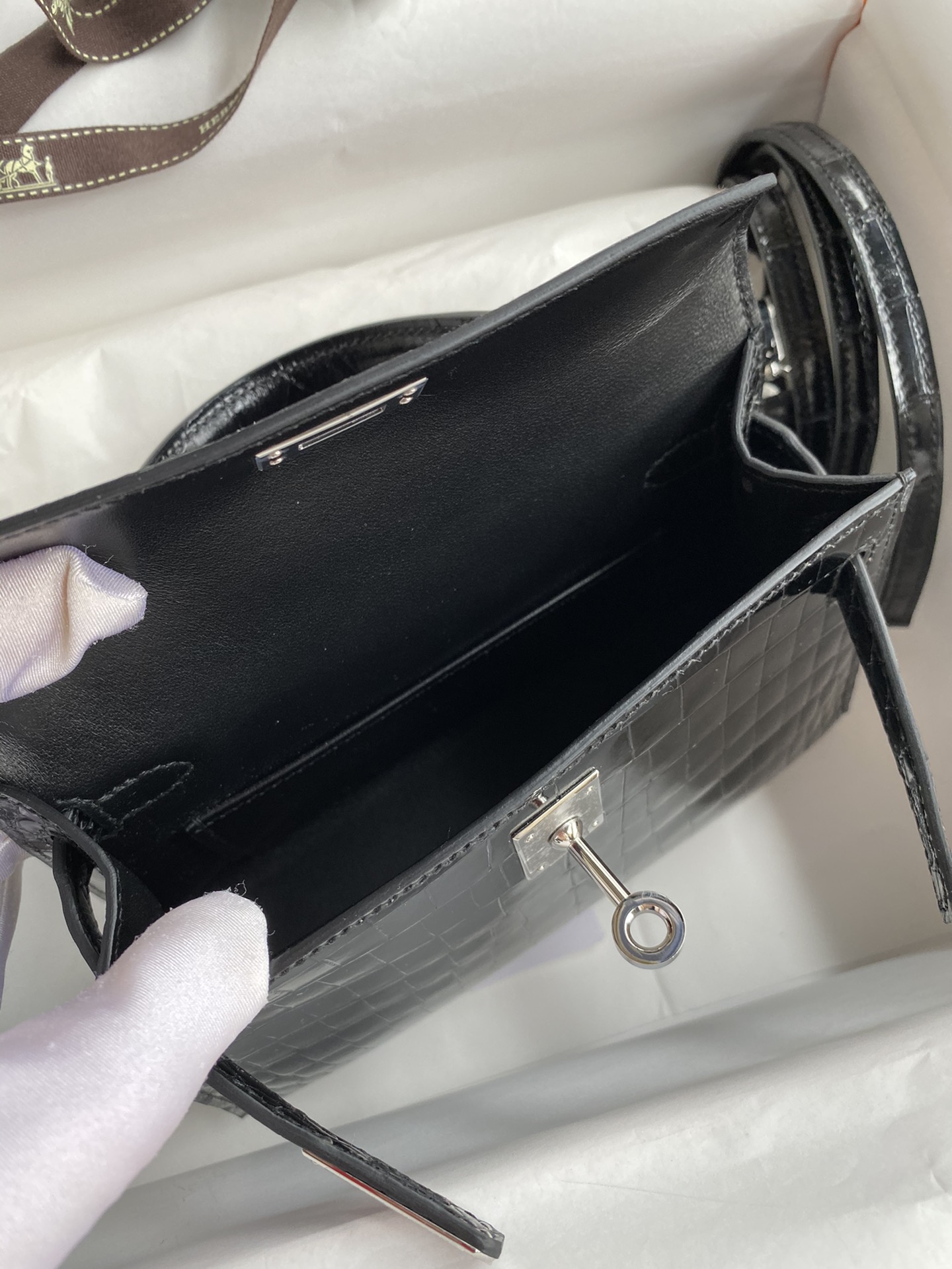 Hermes Kelly Mini II Bag 19CM In Black Shiny Alligator Leather